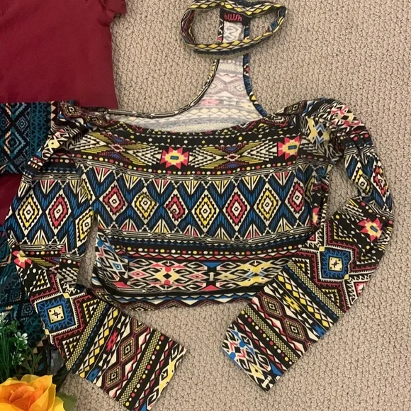 🌹Cute Crop Top Bundle - Very fun & Creative Looks! - Charlotte Russe • Blush - Picture 2 of 12